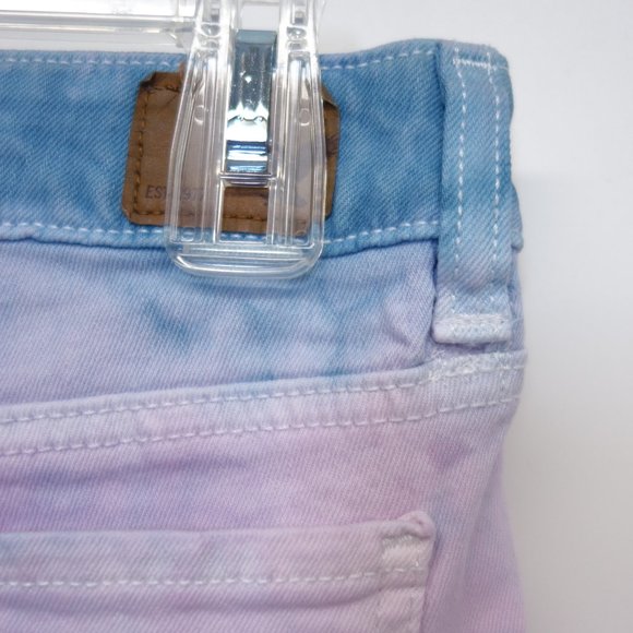 Upcycled AEO Womens Tie Dye Raw Hem Shorts - 12 - Picture 8 of 11